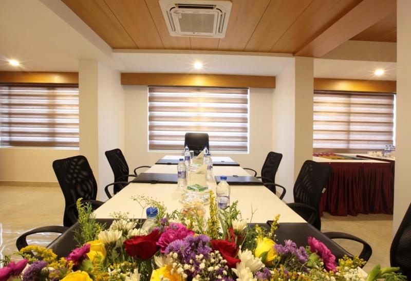 Hotel Park Residency Calicut Экстерьер фото